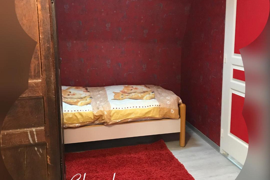 Photo of Bedroom in Saint-Saturnin