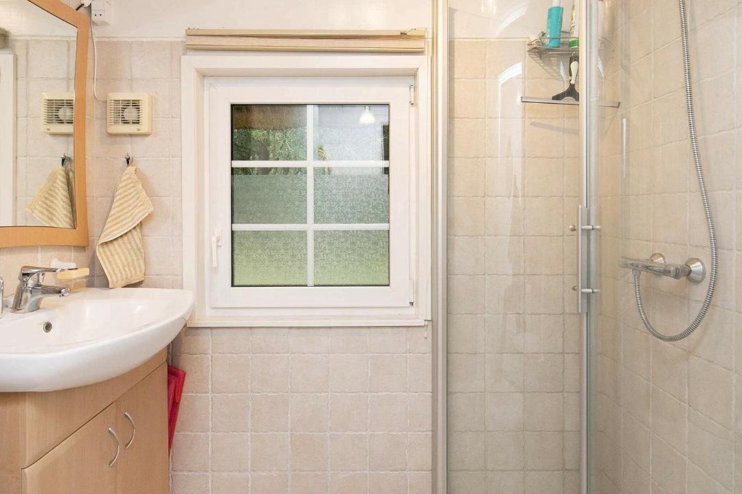 Photo of Bathroom in Øby