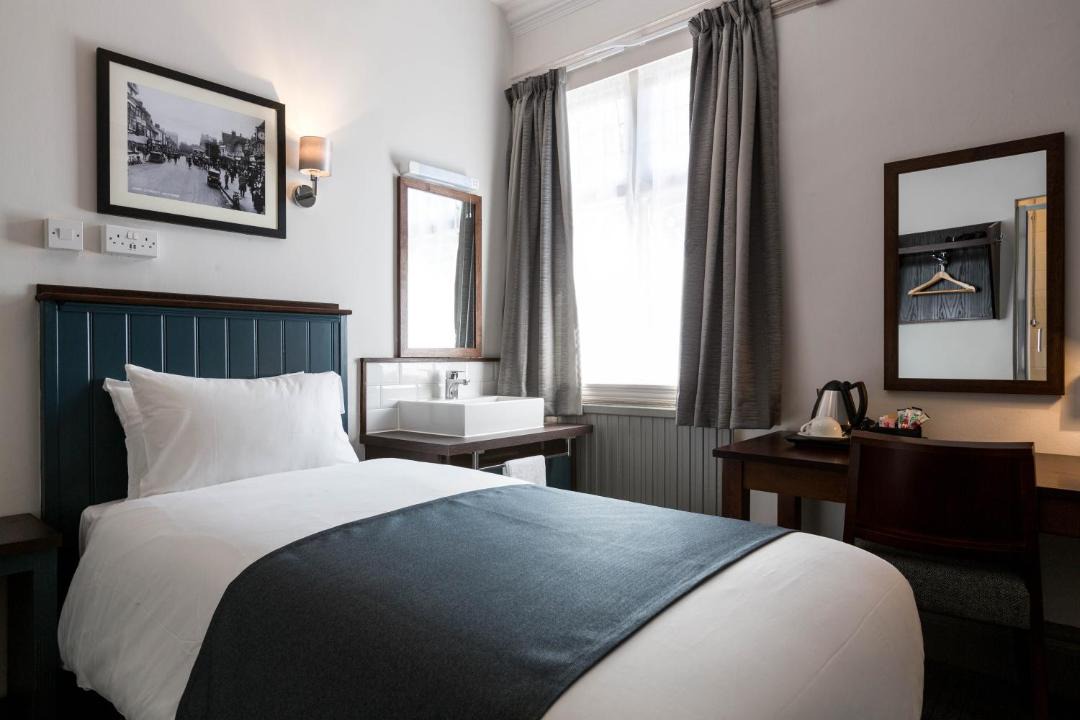 Photo of Others in Watford