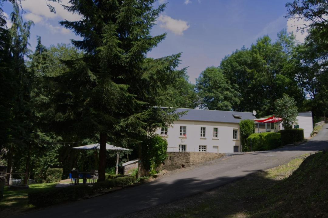 Photo of Others in Vire