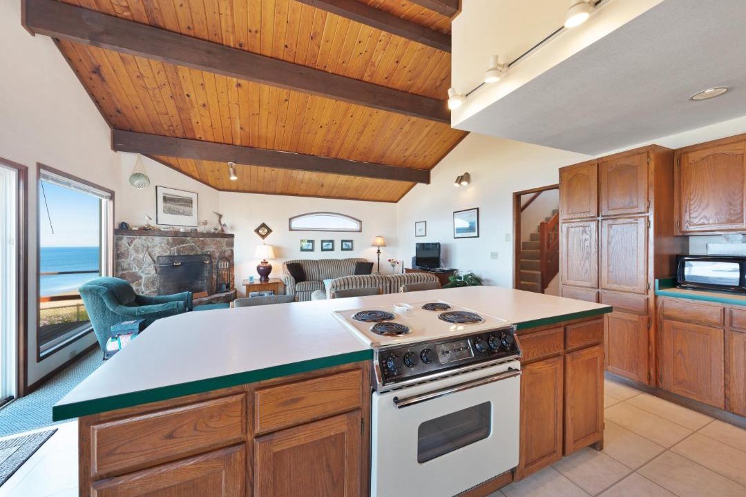 Photo of Kitchen in Gleneden Beach