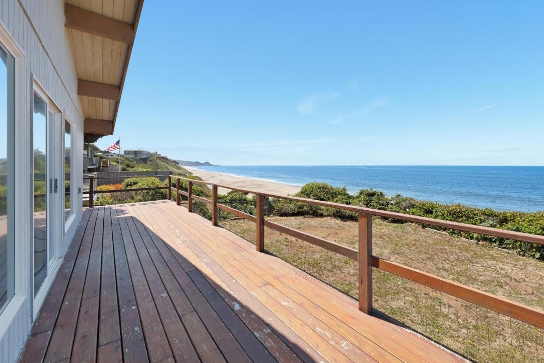 Photo of Patio Balcony in Gleneden Beach