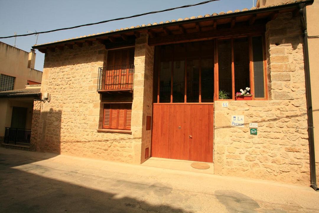Photo of Others in Arnes