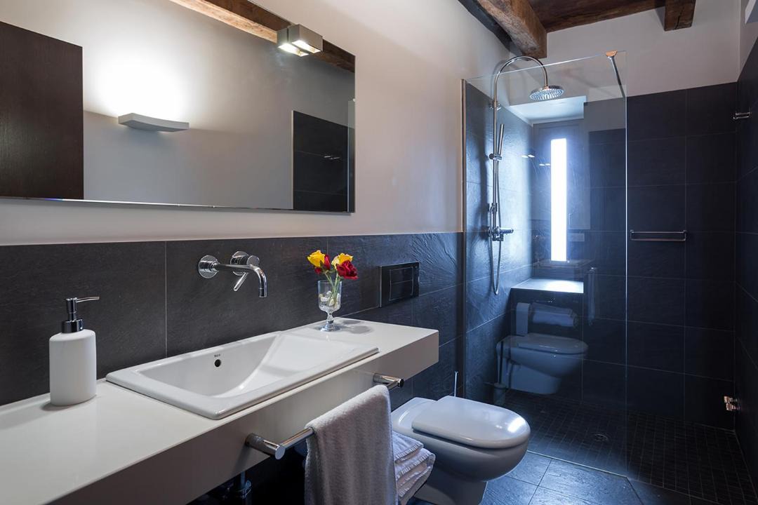 Photo of Bathroom in Imotz