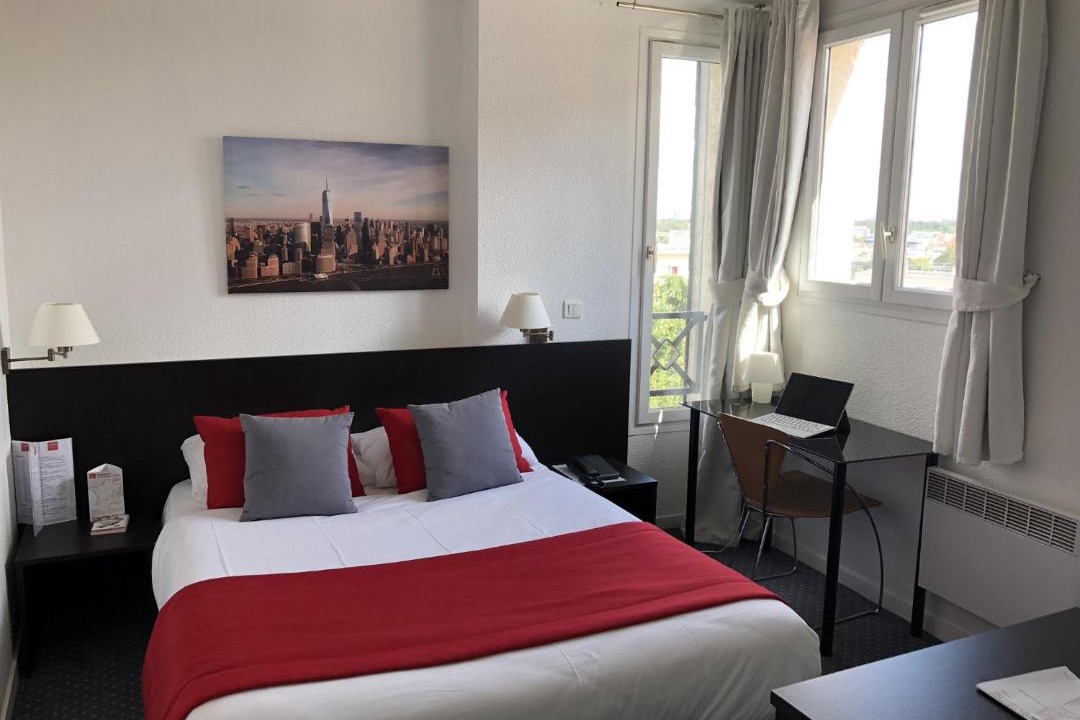 Photo of Bedroom in Saint-Cloud