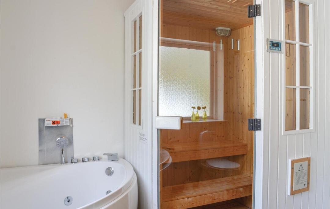 Photo of Bathroom in Skjern