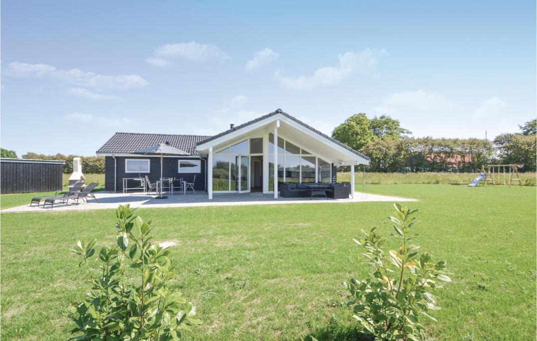 Photo of Buildings in Arø
