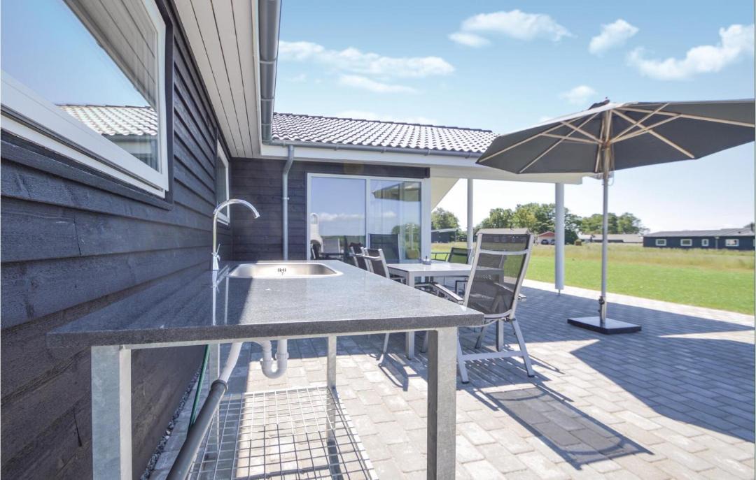 Photo of Others in Arø