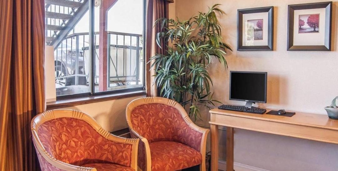 Photo of Others in Ashland