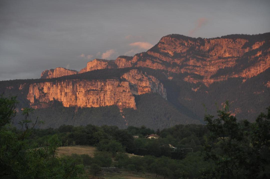 Photo of Others in Chantesse