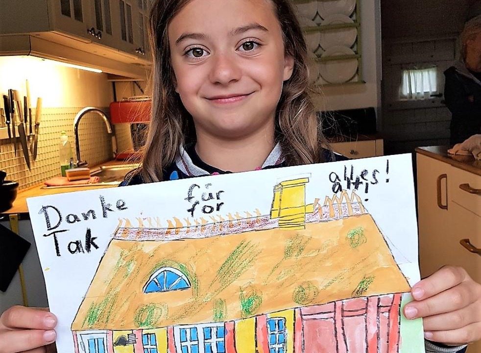 Photo of Human In Picture in Hov