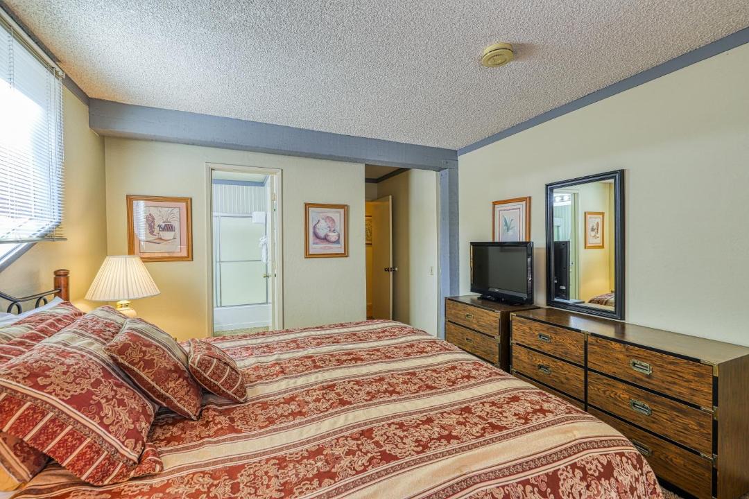 Photo of Bedroom in Mammoth Lakes