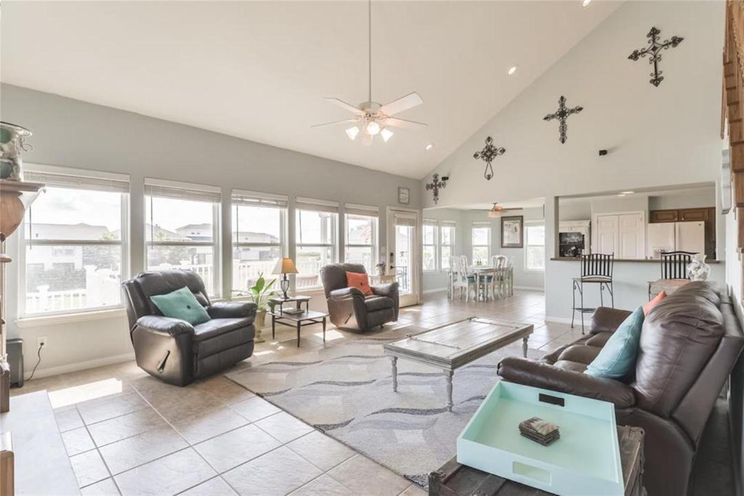 Photo of Livingroom in Pointe San Luis