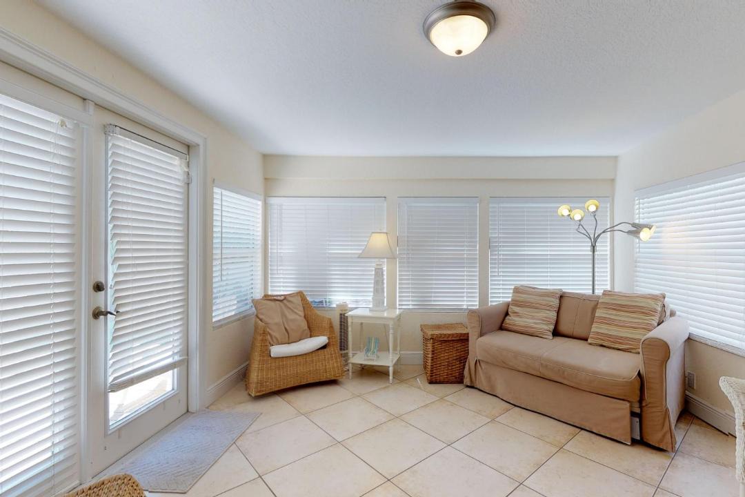 Photo of Livingroom in Holmes Beach