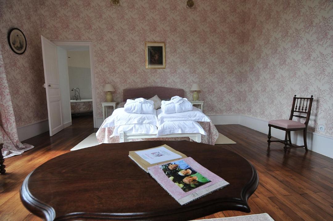 Photo of Bedroom in Villeneuve-sur-Allier