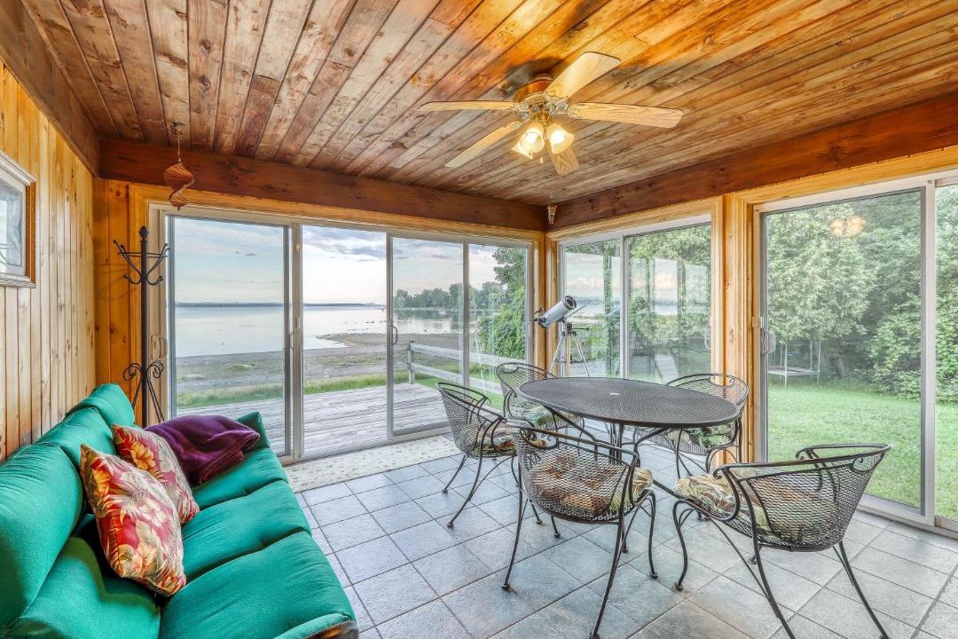 Photo of Livingroom in North Hero