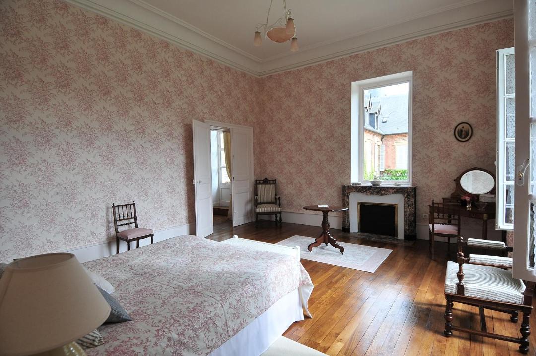 Photo of Bedroom in Villeneuve-sur-Allier