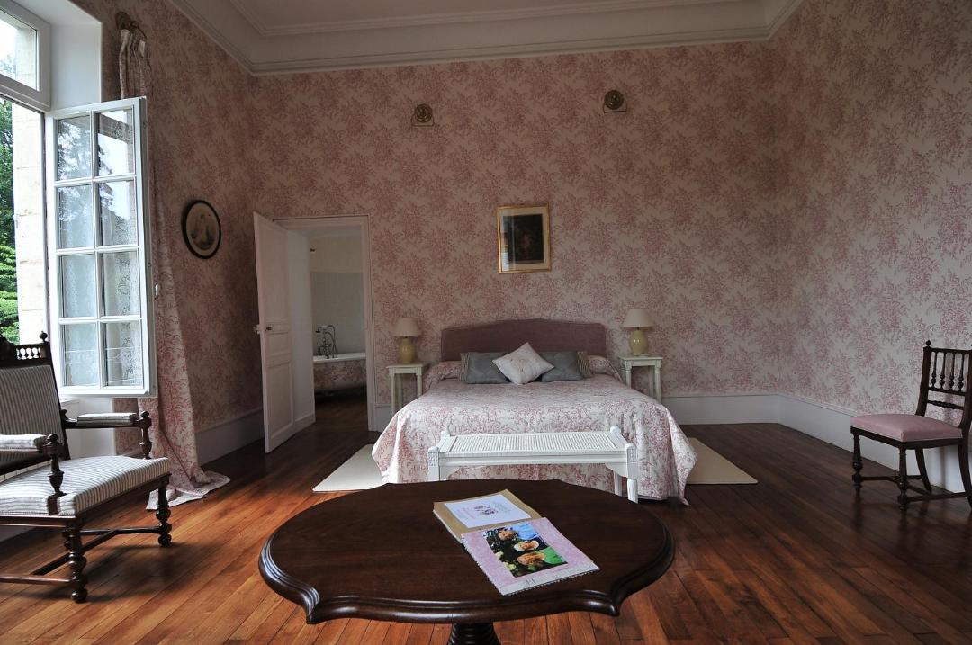 Photo of Bedroom in Villeneuve-sur-Allier