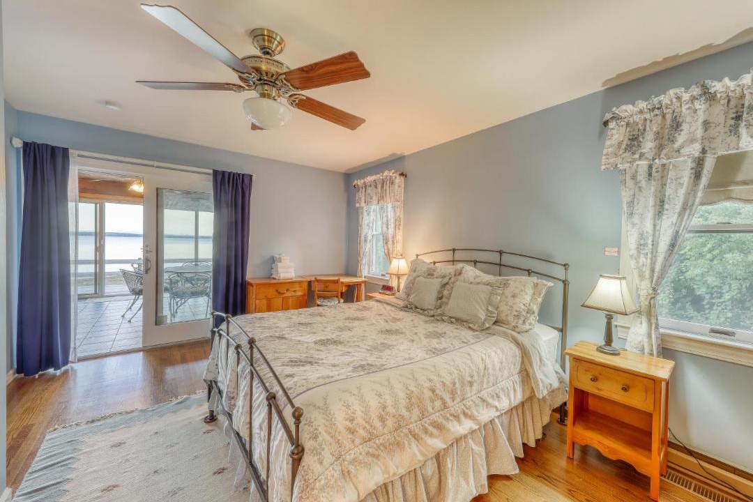 Photo of Bedroom in North Hero