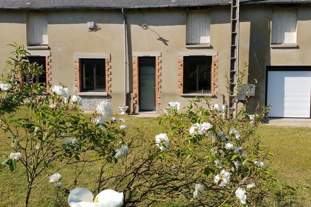 Photo of Buildings in La Meziere