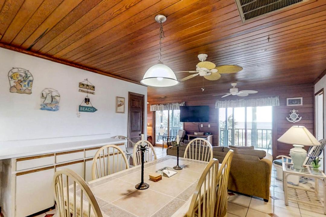 Photo of Livingroom in Indian Pass