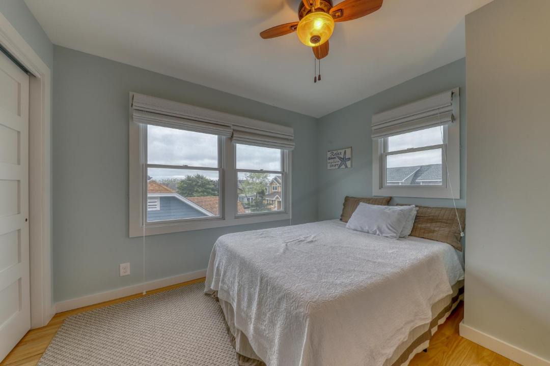 Photo of Bedroom in Ocean Beach