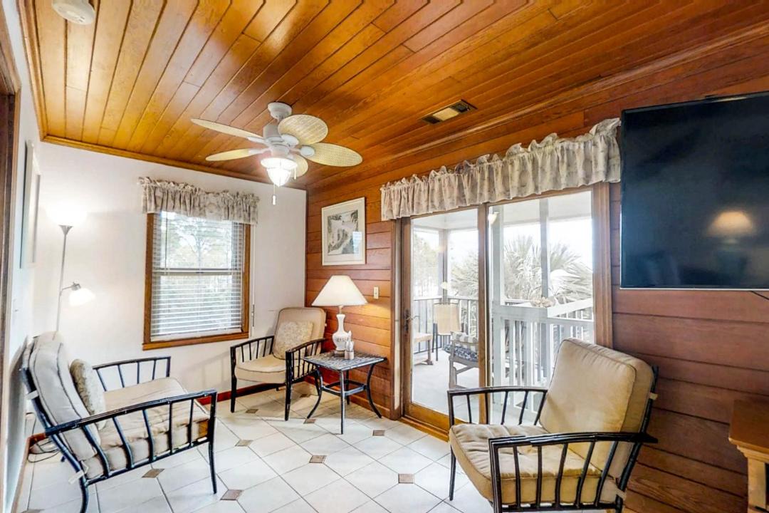 Photo of Livingroom in Indian Pass