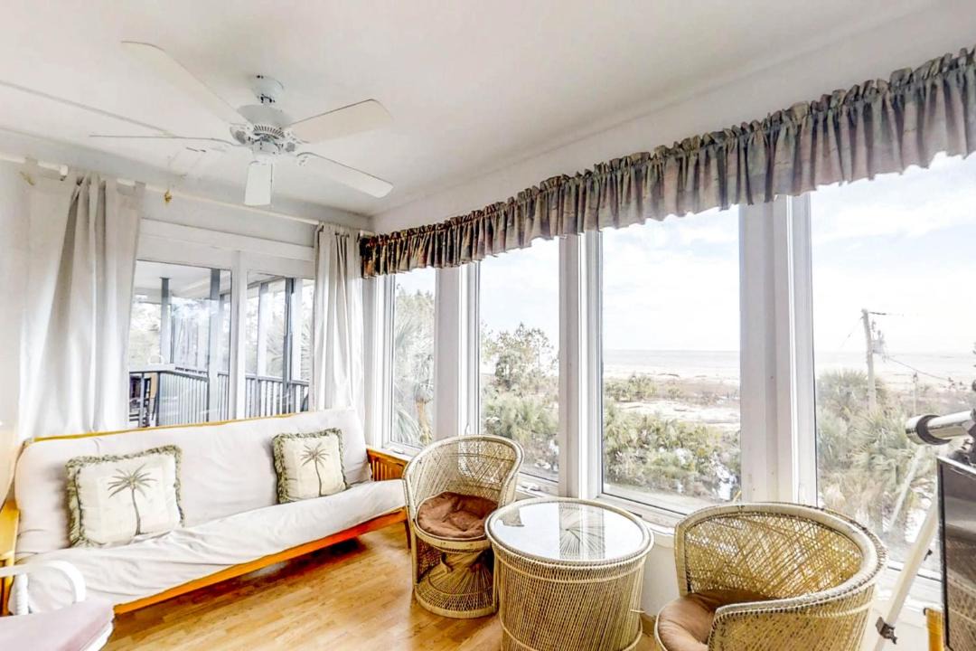 Photo of Livingroom in Indian Pass