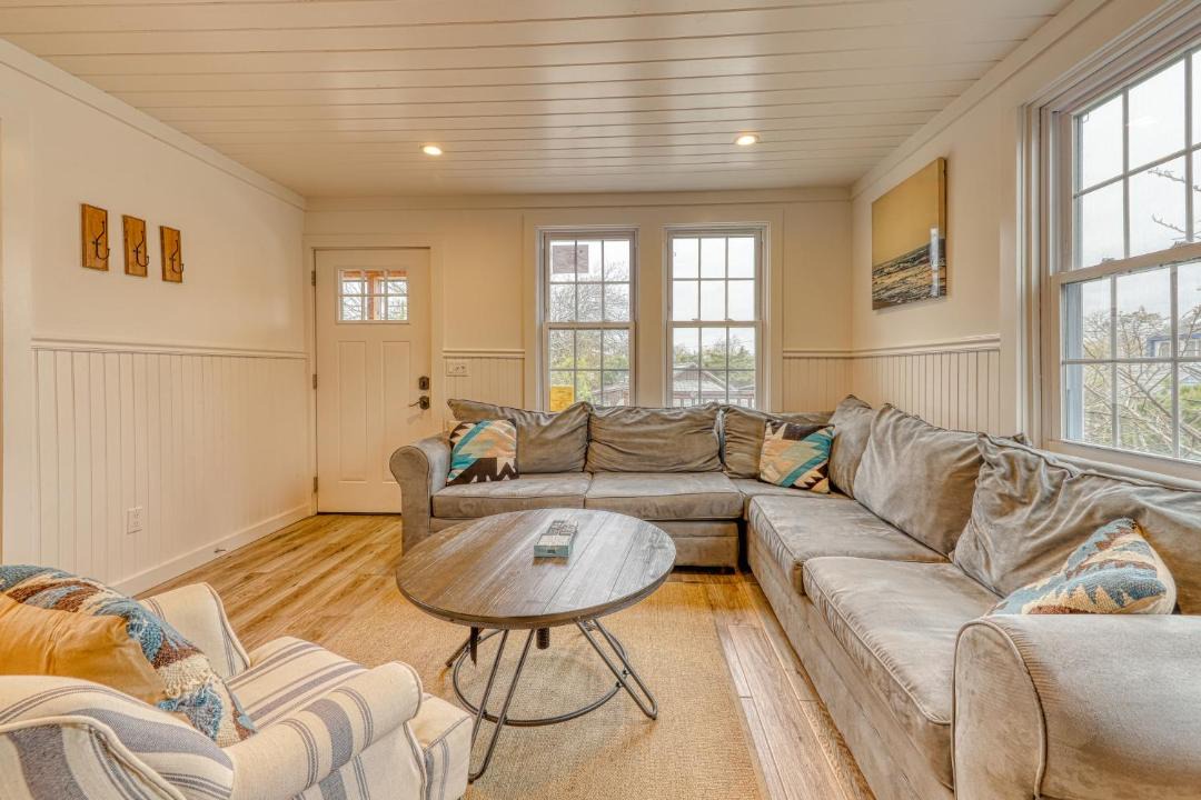 Photo of Livingroom in Ocean Beach