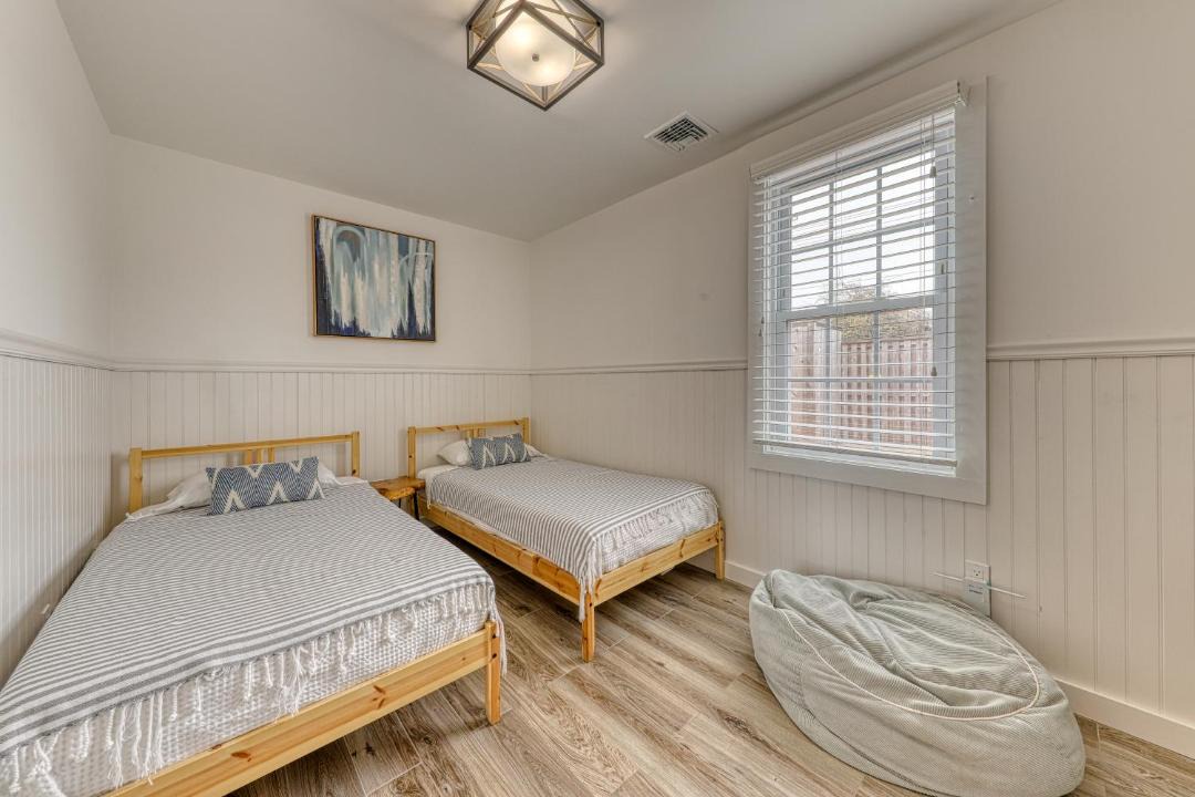 Photo of Bedroom in Ocean Beach