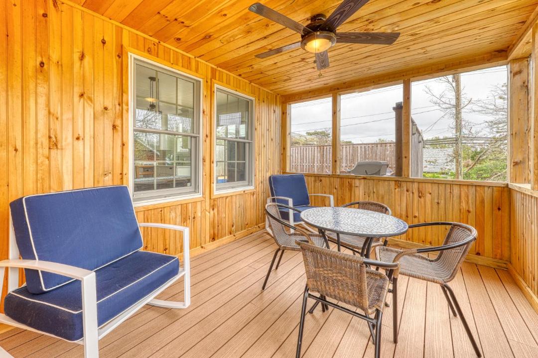 Photo of Livingroom in Ocean Beach