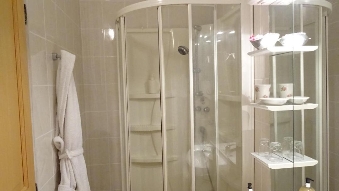 Photo of Bathroom in Juvigny-sous-Andaine