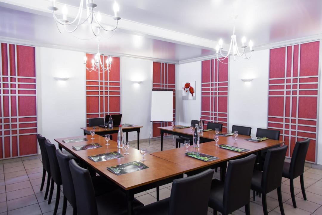 Photo of Others in Beze