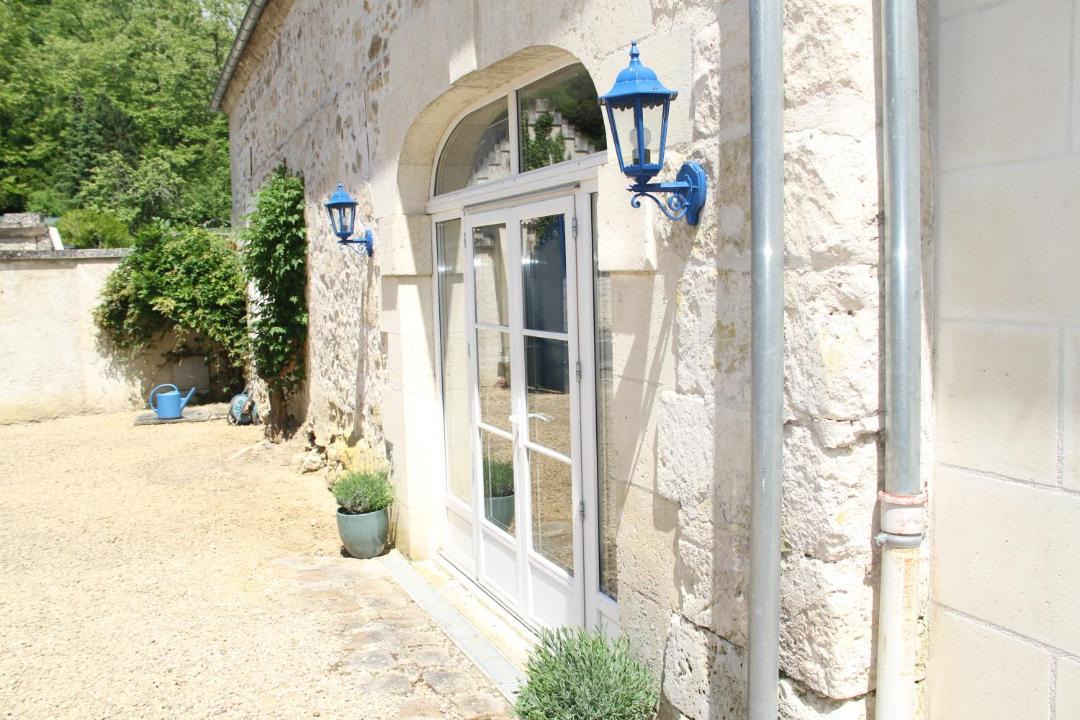 Photo of Buildings in Bitry