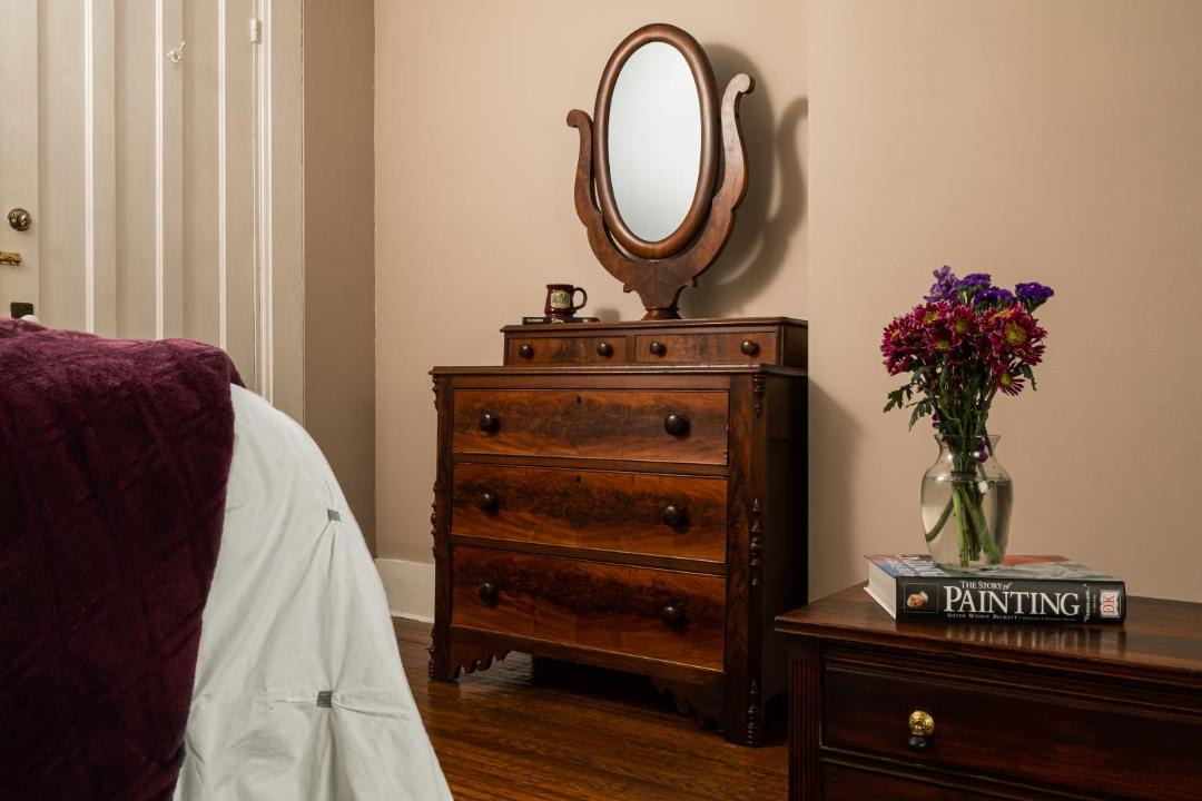 Photo of Bedroom in Utica