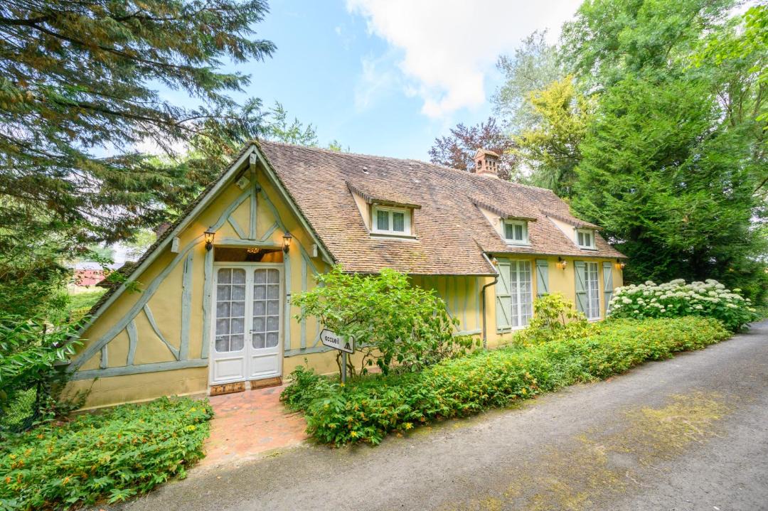 Photo of Others in Tille