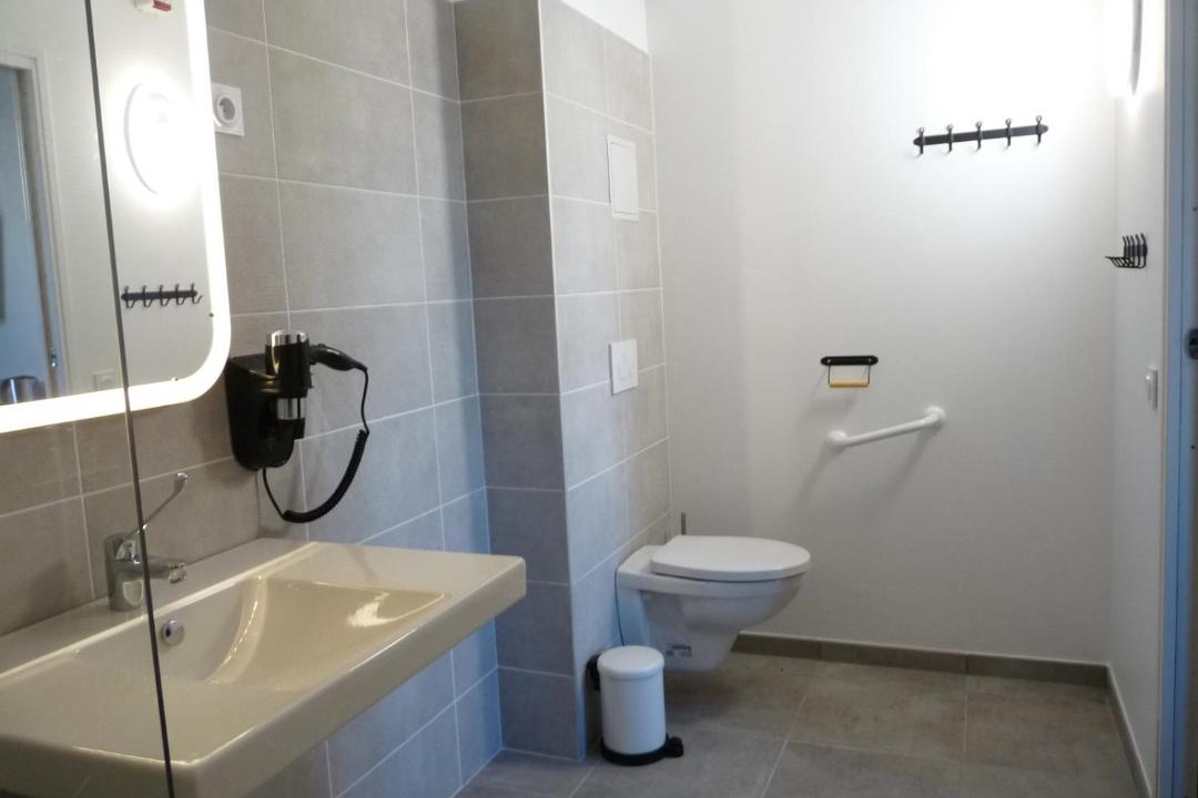 Photo of Others in Donzere