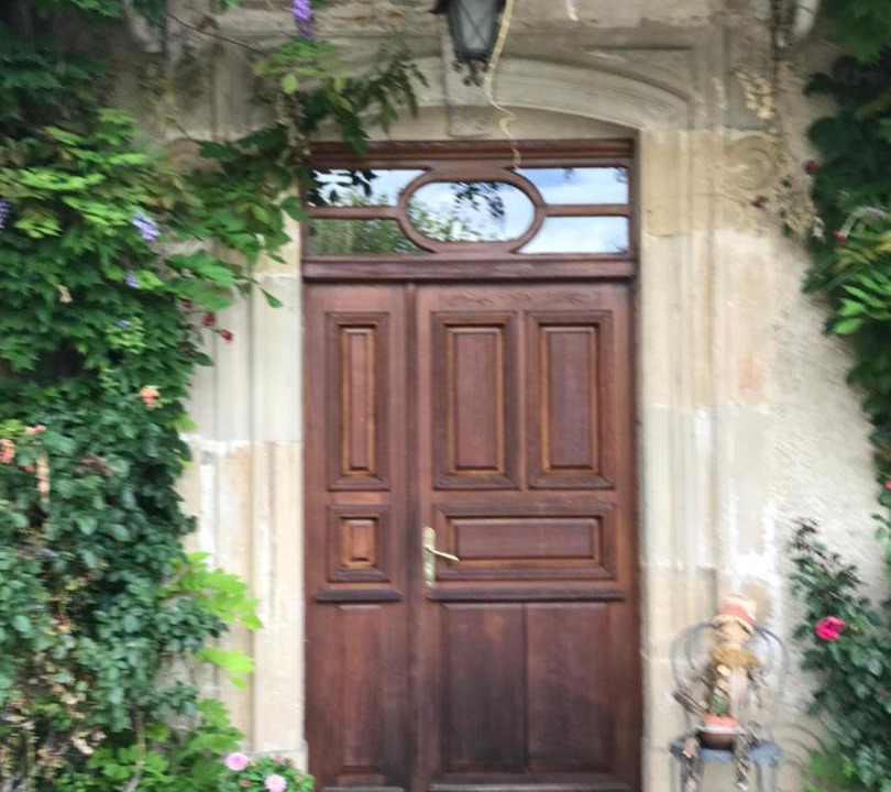 Photo of Buildings in Corre