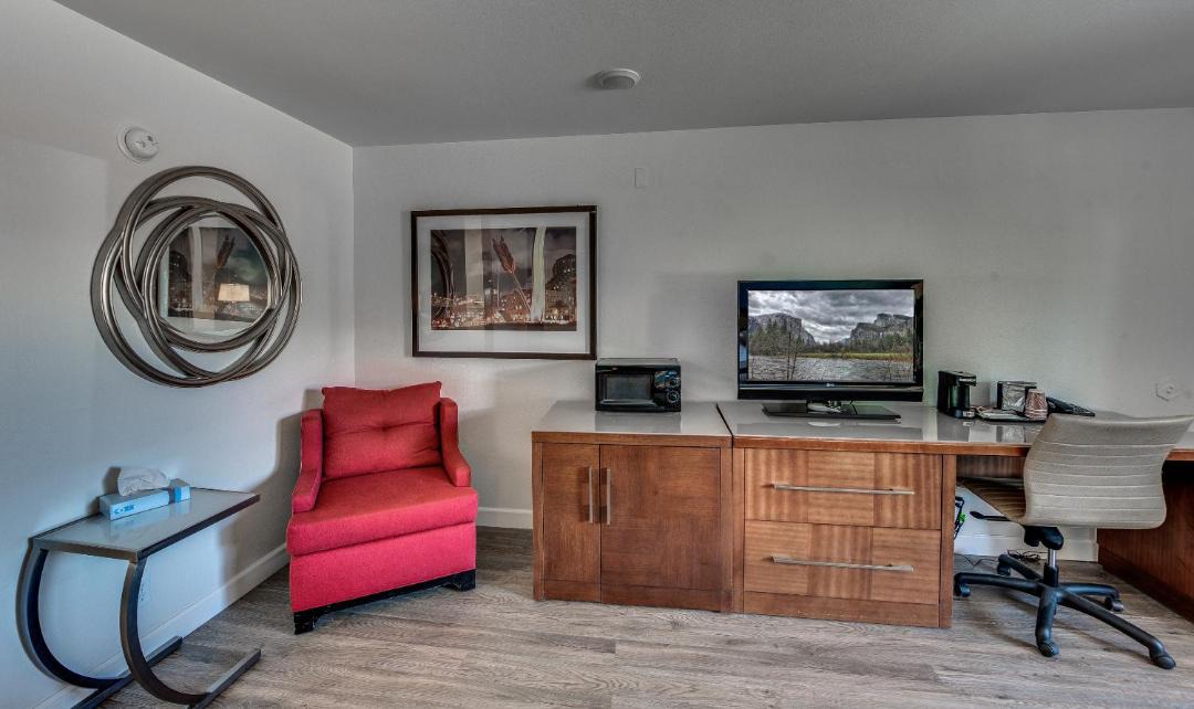 Photo of Livingroom in Angels Camp