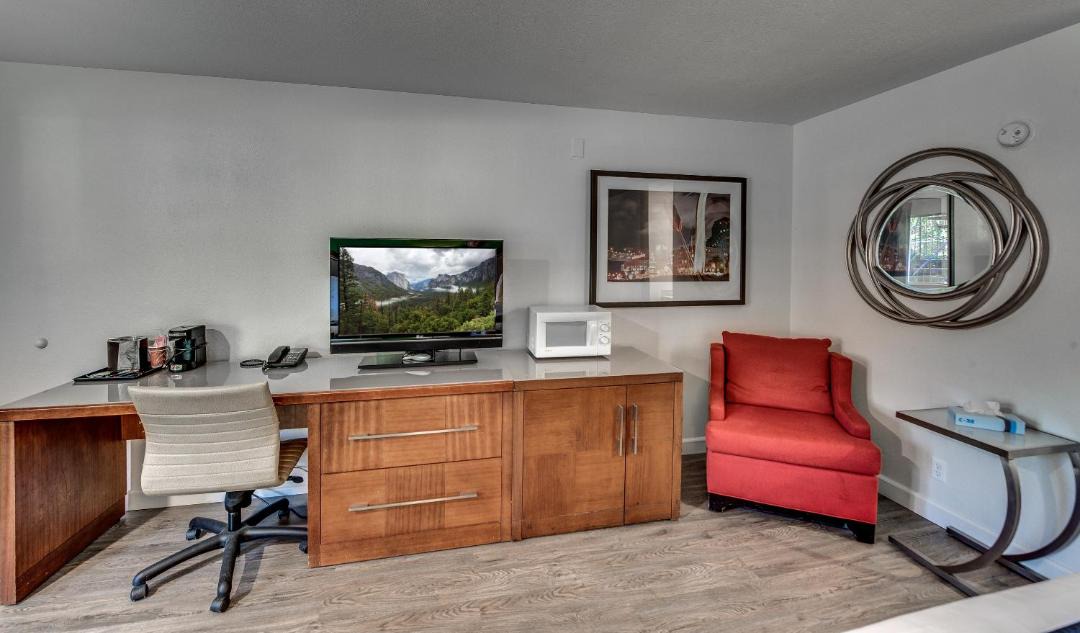 Photo of Livingroom in Angels Camp