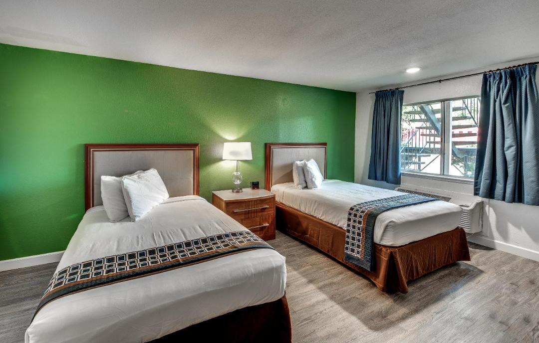 Photo of Bedroom in Angels Camp