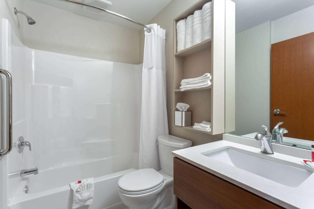 Photo of Bathroom in Niagara Falls