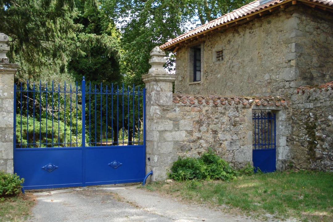 Photo of Buildings in Saint-Just-le-Martel