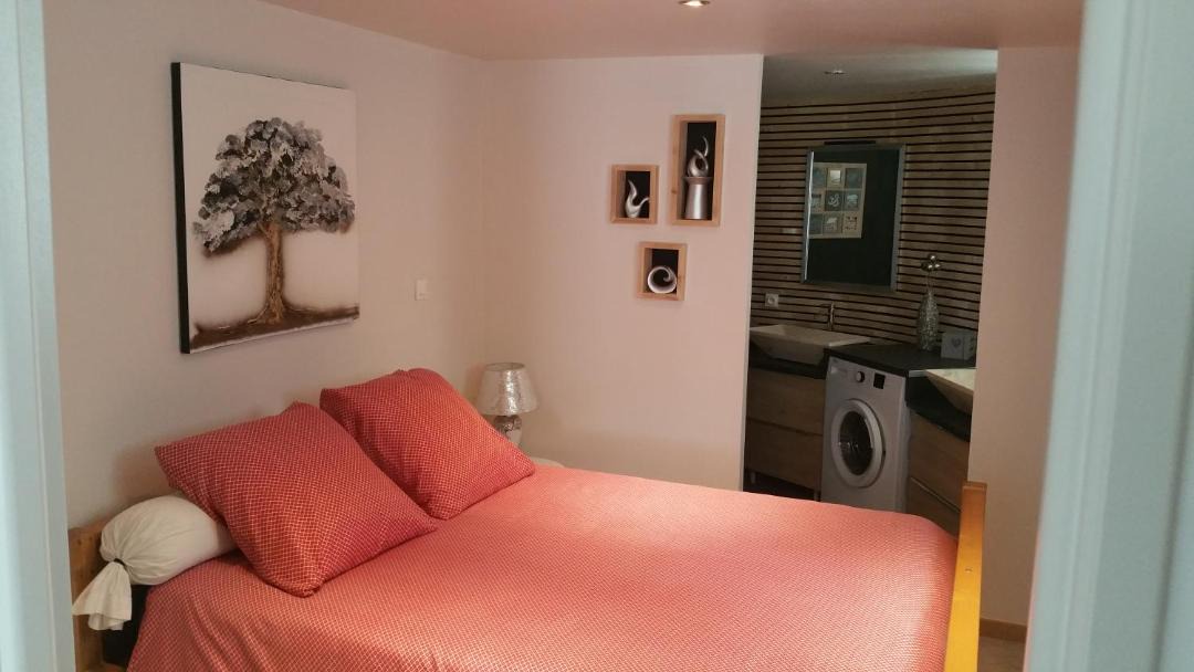 Photo of Bedroom in Luzenac