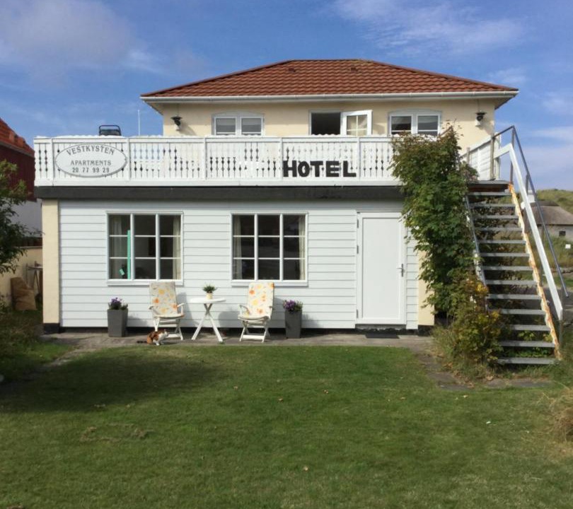 Photo of Others in Lokken