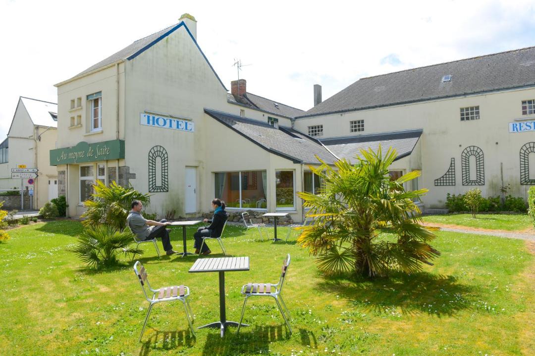 Photo of Others in Reville