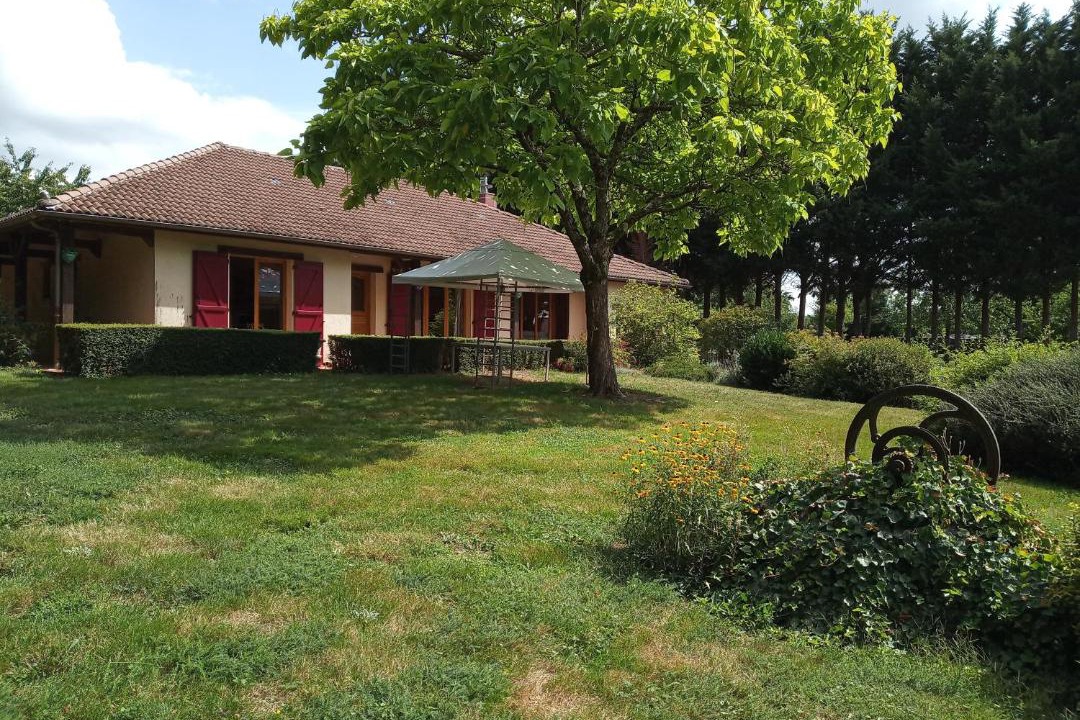 Photo of Others in Epothemont