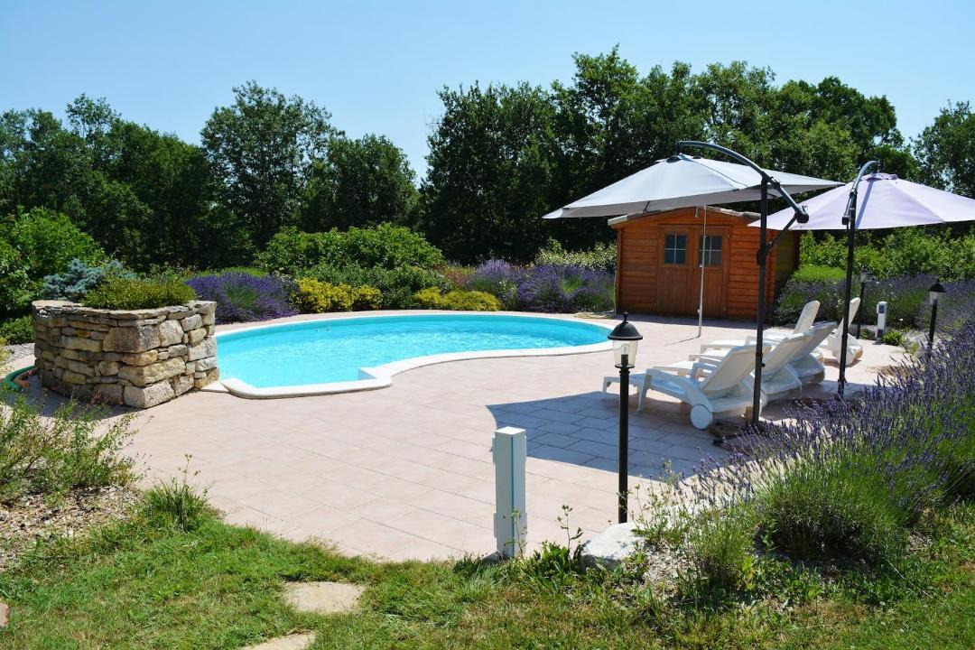 Photo of Others in Lafrancaise