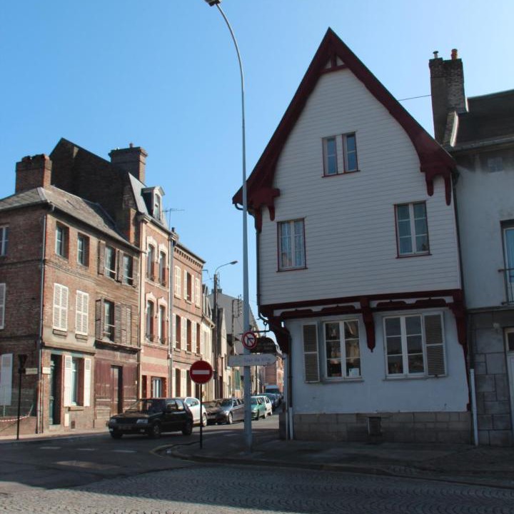 Photo of Buildings in Abbeville