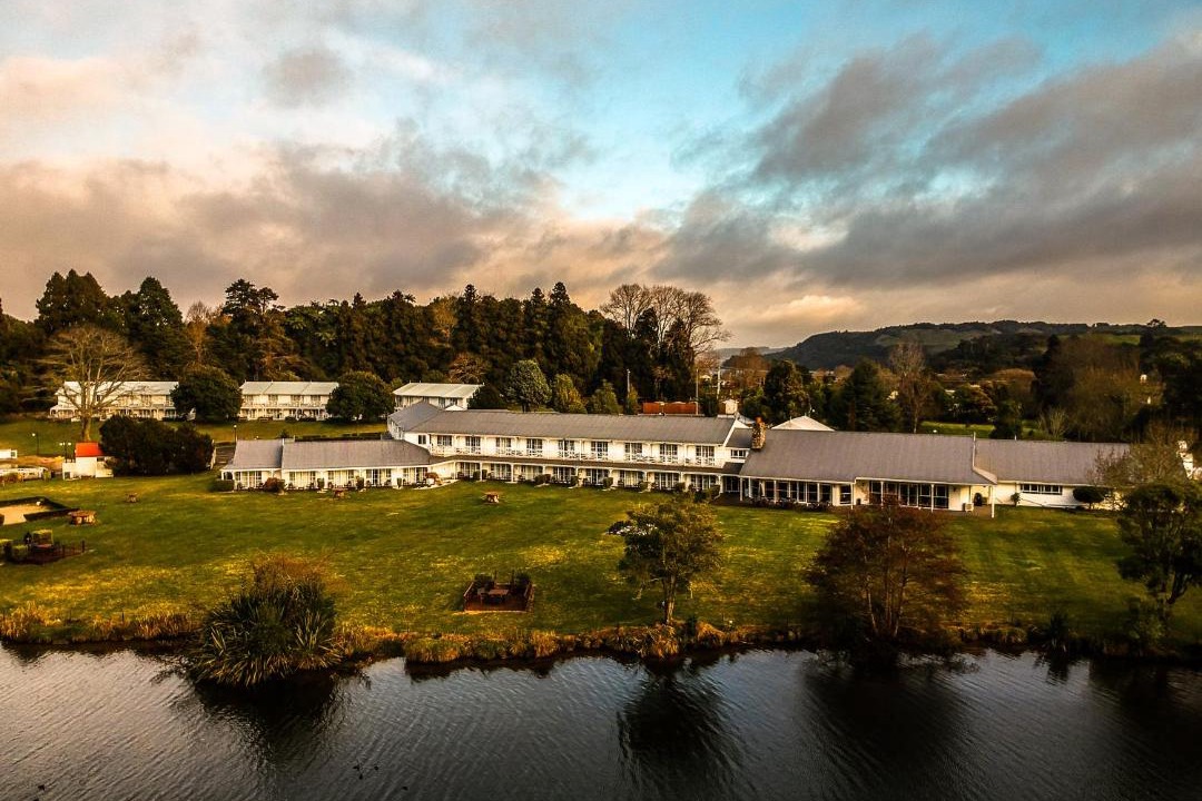 Photo of Others in Mourea